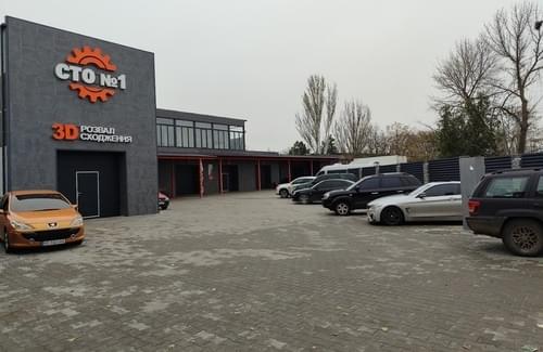 Двір автосервісу СТО №1 Миколаїв